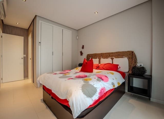 2 slaapkamer Appartement te koop in Las Filipinas met zwembad - € 289.500 (Ref: 9363312)