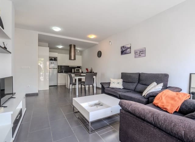 Casa de 2 habitaciones en Villamartin, Orihuela en venta con piscina - 242.000 € (Ref: 9363313)