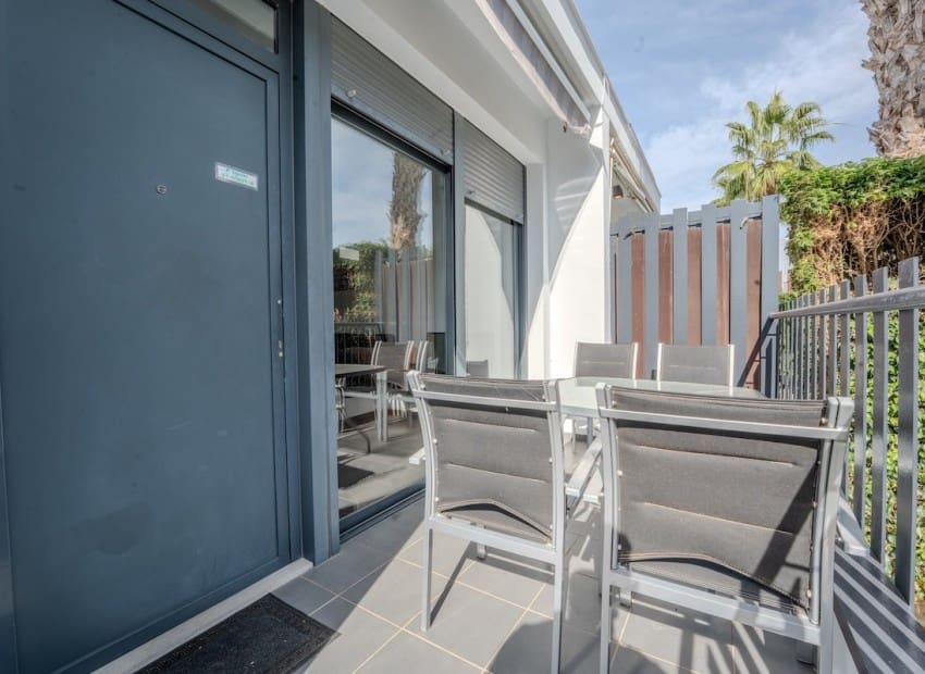 2 camera da letto Casa in vendita in Villamartin con piscina - 242.000 € (Rif: 9363313)