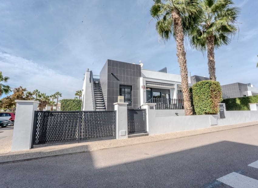 2 camera da letto Casa in vendita in Villamartin con piscina - 242.000 € (Rif: 9363313)