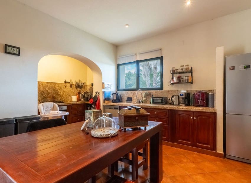 5 sypialnia Willa na sprzedaż w Ondara z basenem - 1 490 000 € (Ref: 9371362)