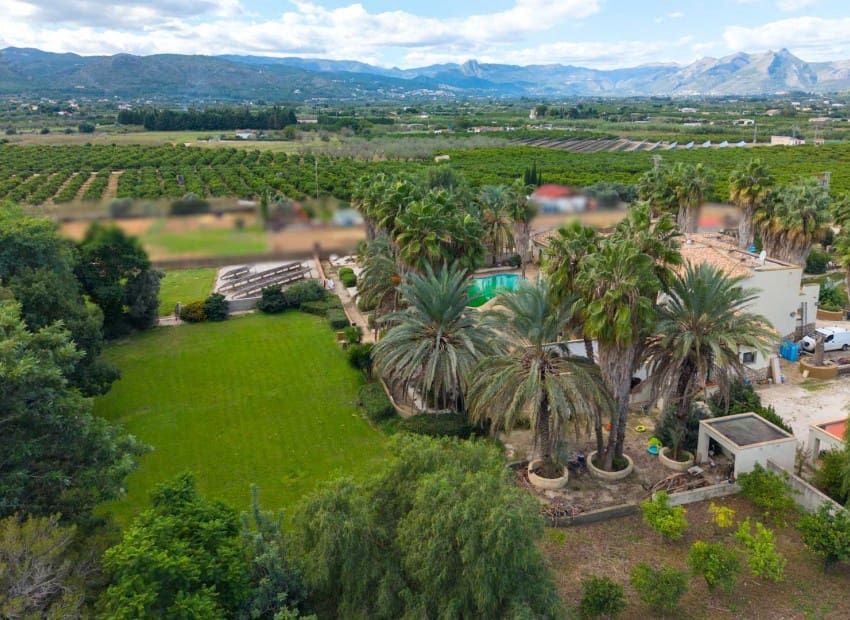 5 sypialnia Willa na sprzedaż w Ondara z basenem - 1 490 000 € (Ref: 9371362)