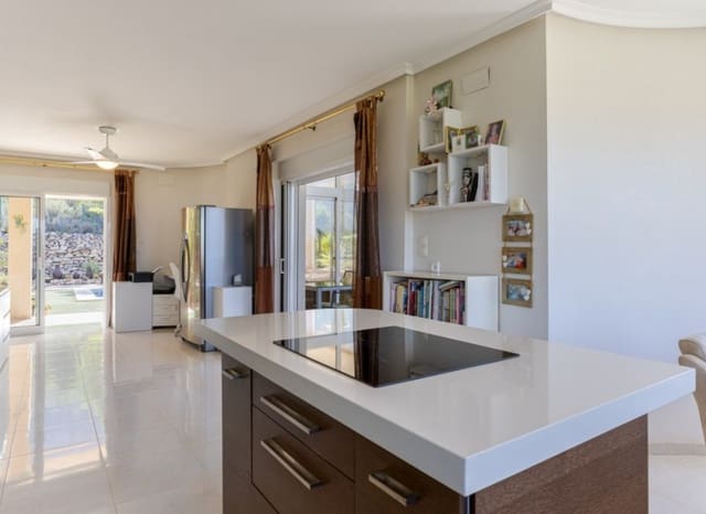 3 slaapkamer Villa te koop in La Zarza, Jumilla met zwembad garage - € 475.000 (Ref: 9394249)