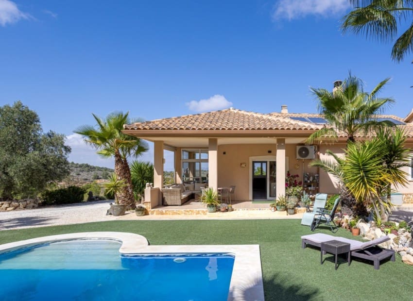 3 slaapkamer Villa te koop in La Zarza met zwembad garage - € 475.000 (Ref: 9394249)