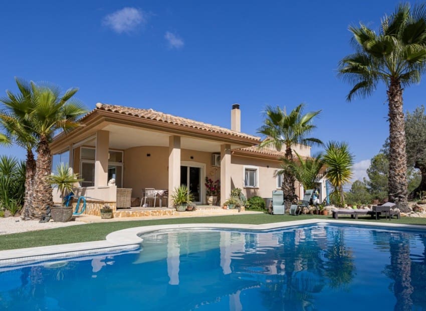 3 slaapkamer Villa te koop in La Zarza met zwembad garage - € 475.000 (Ref: 9394249)