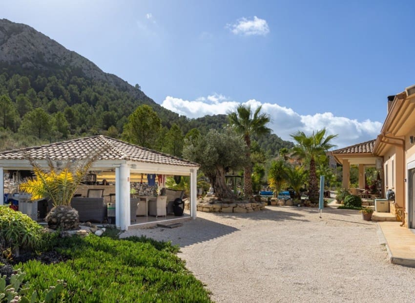 3 slaapkamer Villa te koop in La Zarza met zwembad garage - € 475.000 (Ref: 9394249)