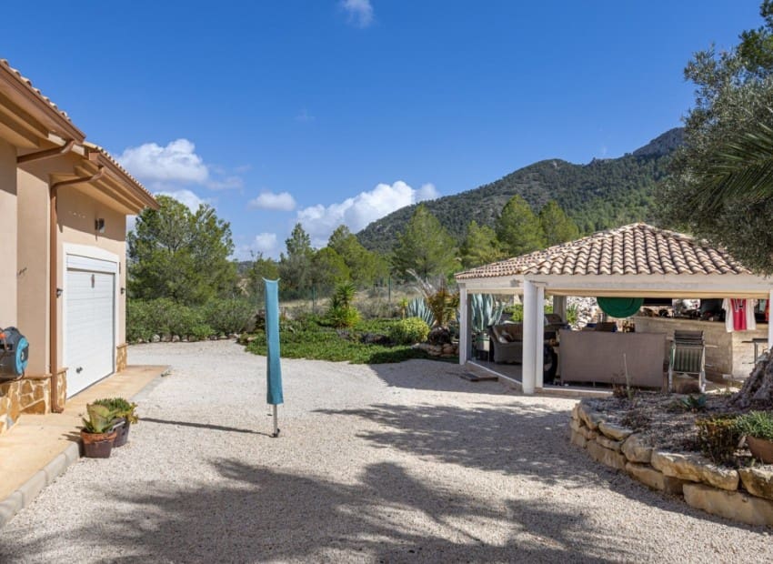 3 slaapkamer Villa te koop in La Zarza met zwembad garage - € 475.000 (Ref: 9394249)