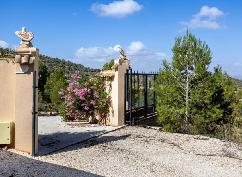 3 slaapkamer Villa te koop in La Zarza met zwembad garage - € 475.000 (Ref: 9394249)