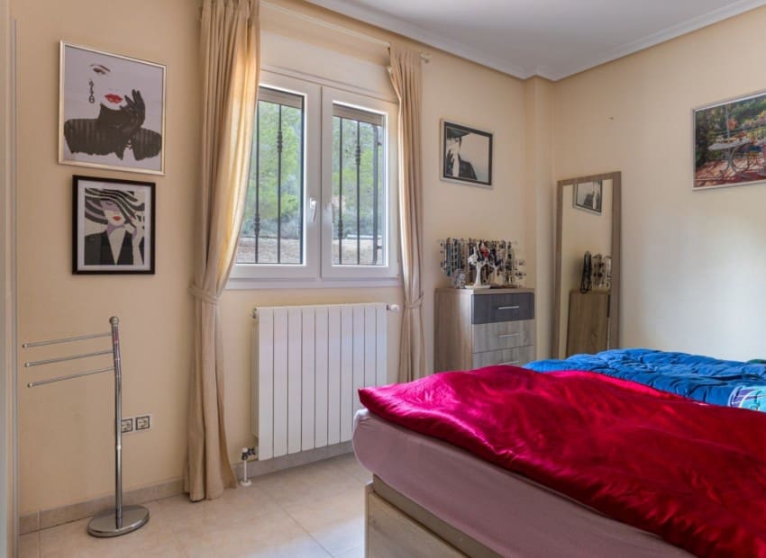 4 soveværelse Finca/Landehus til salg i La Zarza med swimmingpool garage - € 385.000 (Ref: 9394250)