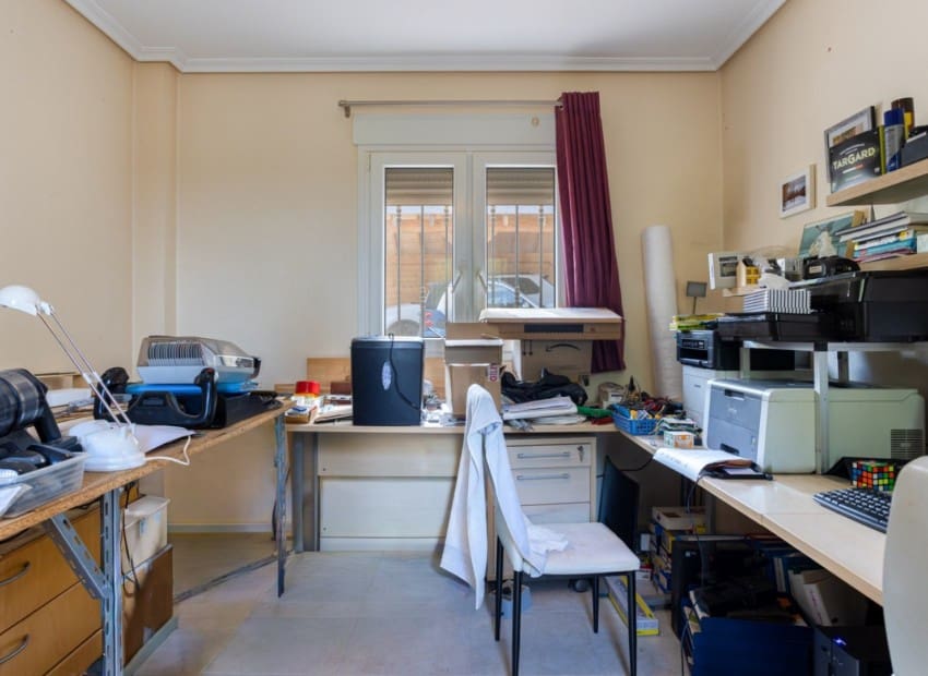 4 soveværelse Finca/Landehus til salg i La Zarza med swimmingpool garage - € 385.000 (Ref: 9394250)