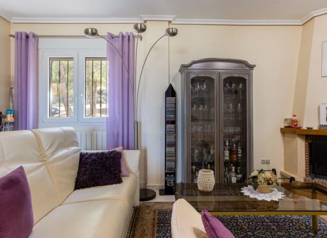 4 slaapkamer Finca/Landhuis te koop in La Zarza, Jumilla met zwembad garage - € 385.000 (Ref: 9394250)