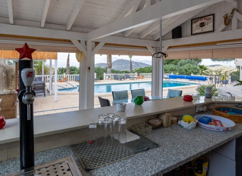 4 soveværelse Finca/Landehus til salg i La Zarza med swimmingpool garage - € 385.000 (Ref: 9394250)