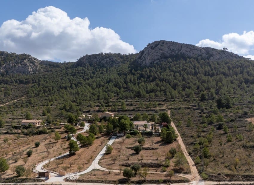 4 soveværelse Finca/Landehus til salg i La Zarza med swimmingpool garage - € 385.000 (Ref: 9394250)