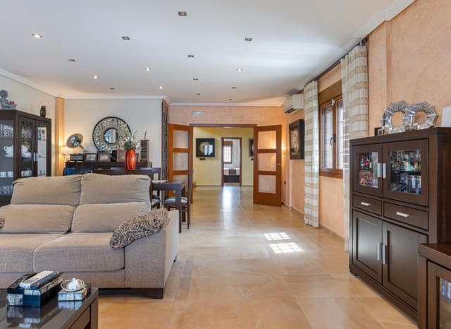 4 sypialnia Willa na sprzedaż w Los Montesinos z basenem garażem - 750 000 € (Ref: 9400034)