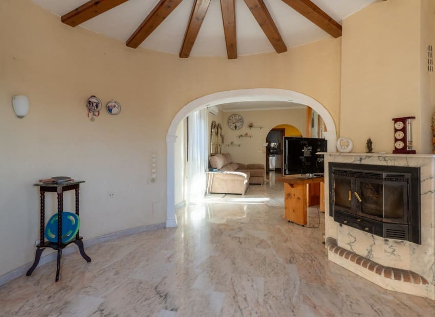 4 quarto Moradia para venda em Benissa com piscina - 700 000 € (Ref: 9402509)