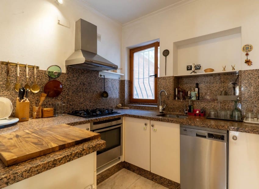 4 quarto Moradia para venda em Benissa com piscina - 700 000 € (Ref: 9402509)