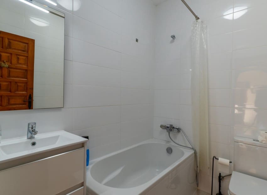 4 quarto Moradia para venda em Benissa com piscina - 700 000 € (Ref: 9402509)