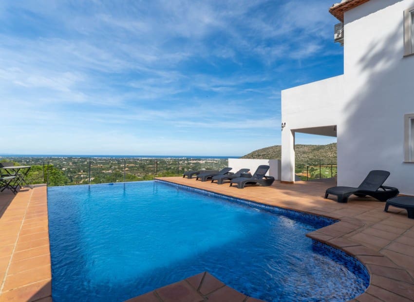 3 slaapkamer Villa te koop in La Sella met zwembad - € 850.000 (Ref: 9402511)