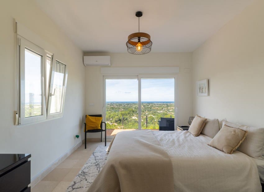 3 slaapkamer Villa te koop in La Sella met zwembad - € 850.000 (Ref: 9402511)