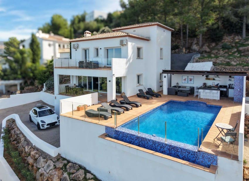 3 slaapkamer Villa te koop in La Sella met zwembad - € 850.000 (Ref: 9402511)