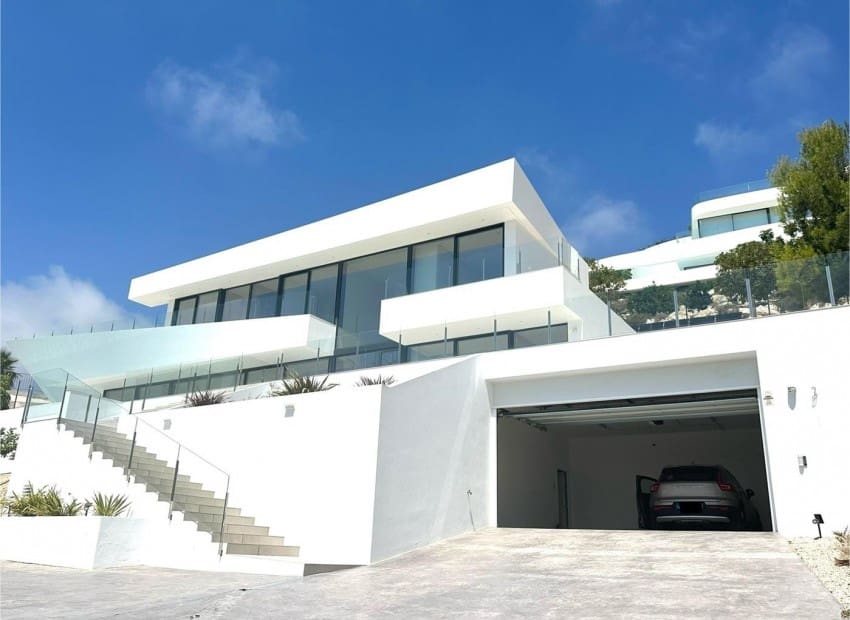 4 bedroom Villa for sale in Benissa with pool garage - € 2,900,000 (Ref: 9412928)