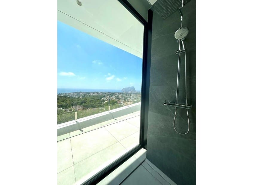 4 bedroom Villa for sale in Benissa with pool garage - € 2,900,000 (Ref: 9412928)