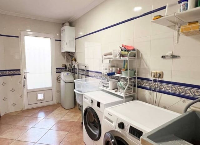 5 bedroom Villa for sale in Hondón de los Frailes with pool garage - € 369,550 (Ref: 9417415)