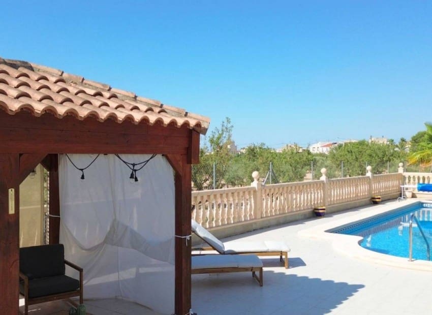 3 bedroom Villa for sale in Macisvenda with pool garage - € 295,000 (Ref: 9417714)