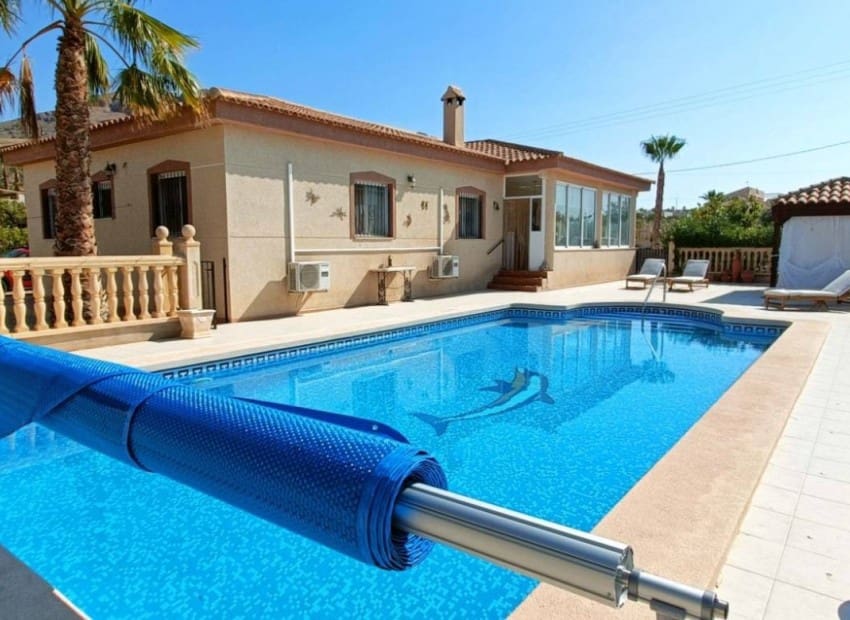 3 bedroom Villa for sale in Macisvenda with pool garage - € 295,000 (Ref: 9417714)