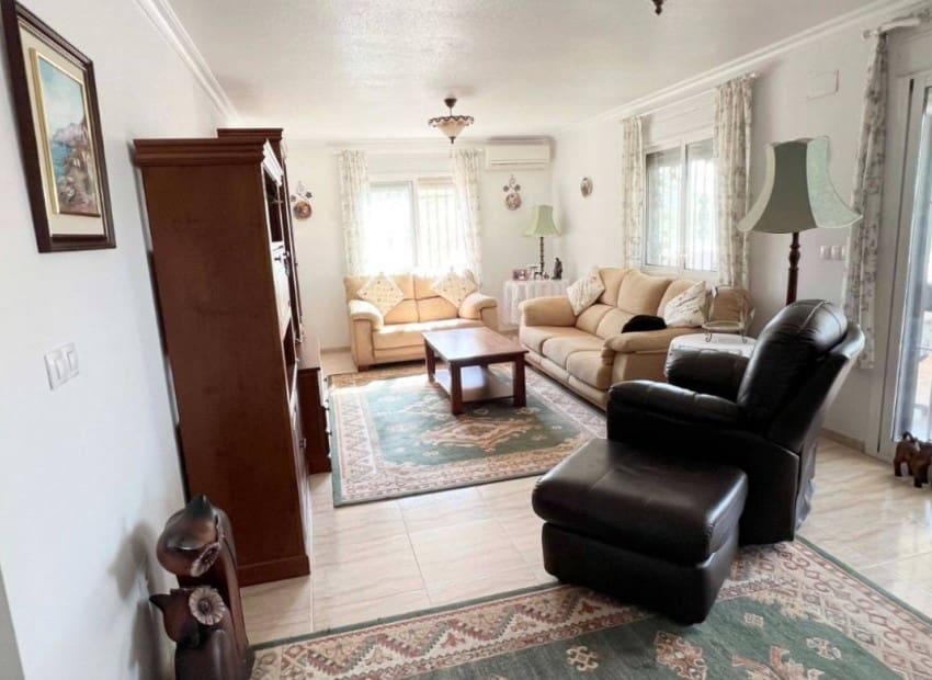 3 bedroom Villa for sale in Macisvenda with pool garage - € 295,000 (Ref: 9417714)