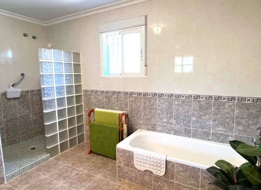 3 bedroom Villa for sale in Macisvenda with pool garage - € 295,000 (Ref: 9417714)