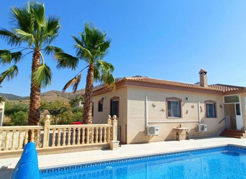 3 bedroom Villa for sale in Macisvenda with pool garage - € 295,000 (Ref: 9417714)