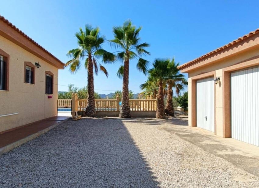 3 bedroom Villa for sale in Macisvenda with pool garage - € 295,000 (Ref: 9417714)