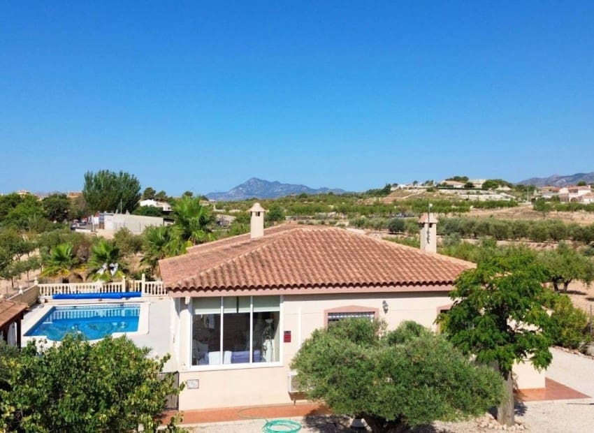 3 bedroom Villa for sale in Macisvenda with pool garage - € 295,000 (Ref: 9417714)