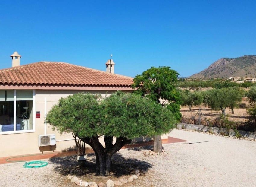 3 bedroom Villa for sale in Macisvenda with pool garage - € 295,000 (Ref: 9417714)