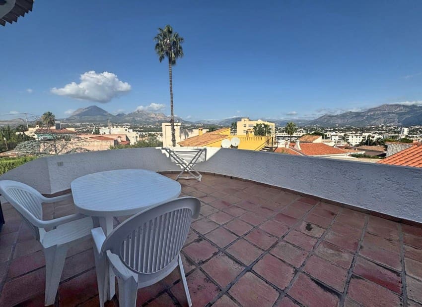 5 soveværelse Villa til salg i Albir med swimmingpool - € 810.000 (Ref: 9418825)