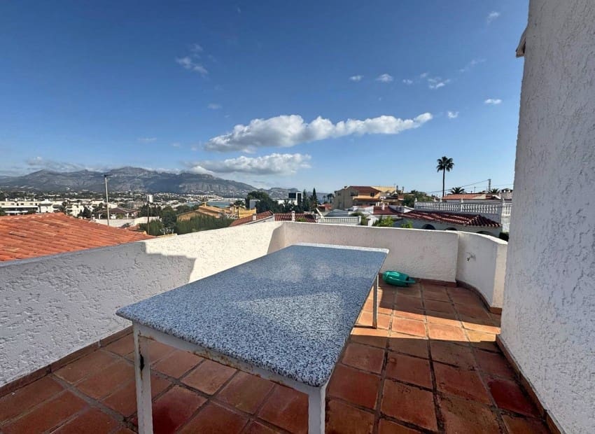 5 soveværelse Villa til salg i Albir med swimmingpool - € 810.000 (Ref: 9418825)