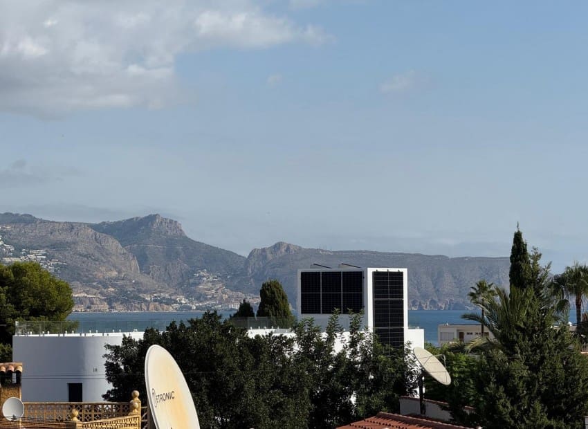 5 soveværelse Villa til salg i Albir med swimmingpool - € 810.000 (Ref: 9418825)