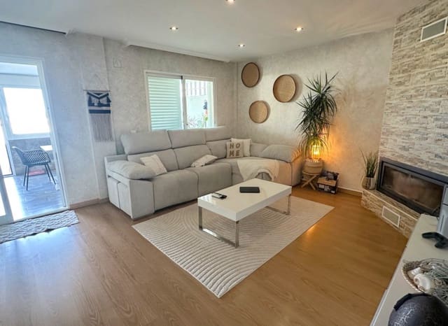 3 makuuhuone Huvila myytävänä paikassa La Nucia Pueblo  , La Nucia mukana uima-altaan - 332 000 € (Ref: 9420033)