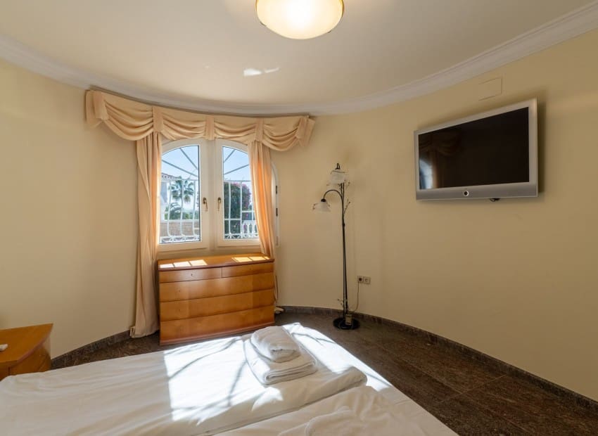 5 chambre Villa/Maison à vendre à Benissa avec piscine - 1 990 000 € (Ref: 9432514)