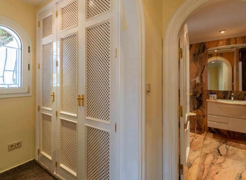 5 chambre Villa/Maison à vendre à Benissa avec piscine - 1 990 000 € (Ref: 9432514)