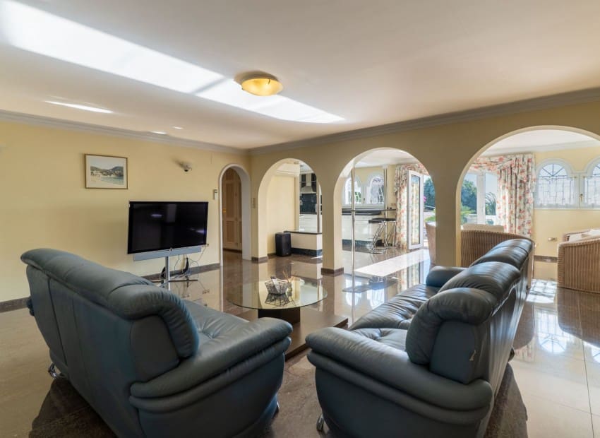 5 chambre Villa/Maison à vendre à Benissa avec piscine - 1 990 000 € (Ref: 9432514)