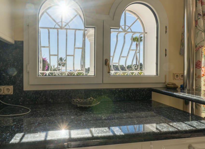 5 chambre Villa/Maison à vendre à Benissa avec piscine - 1 990 000 € (Ref: 9432514)