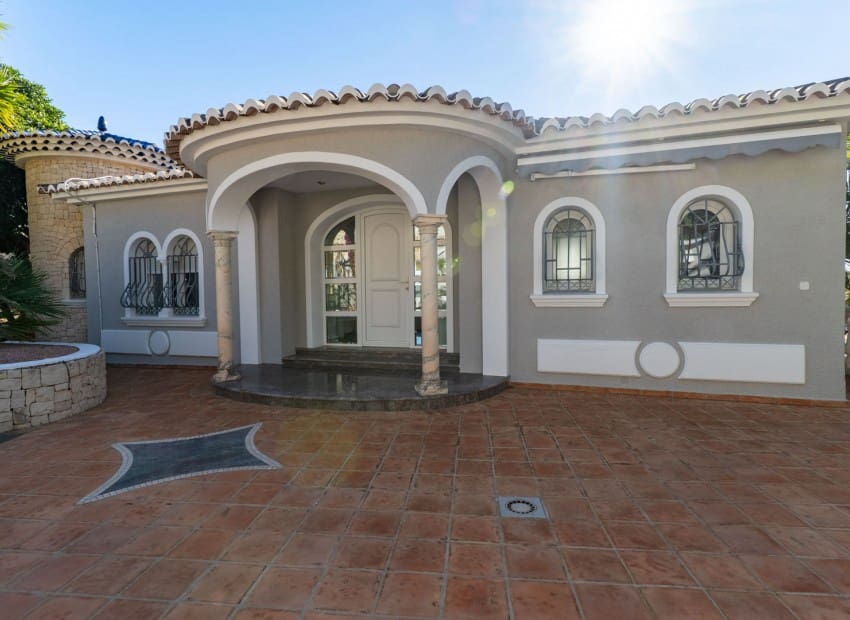 5 chambre Villa/Maison à vendre à Benissa avec piscine - 1 990 000 € (Ref: 9432514)