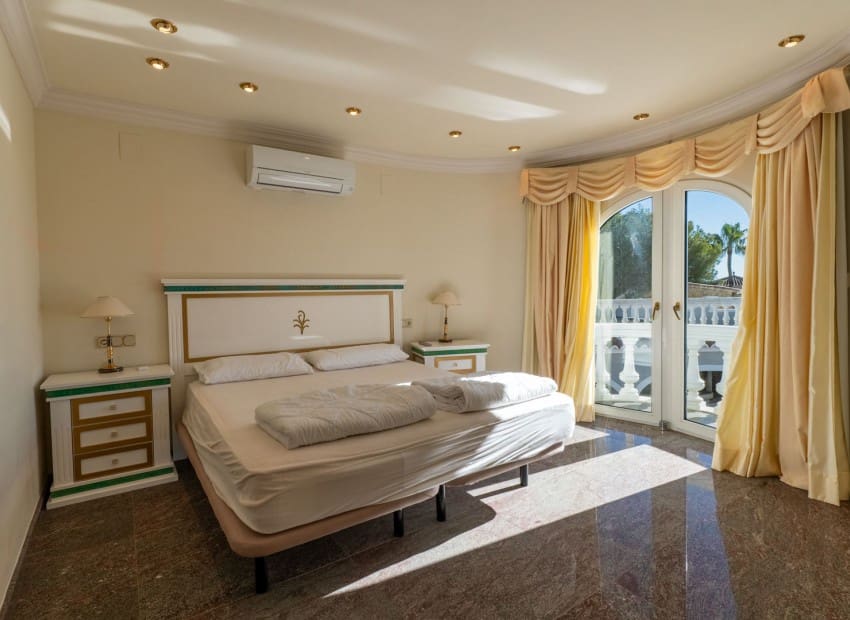 5 chambre Villa/Maison à vendre à Benissa avec piscine - 1 990 000 € (Ref: 9432514)