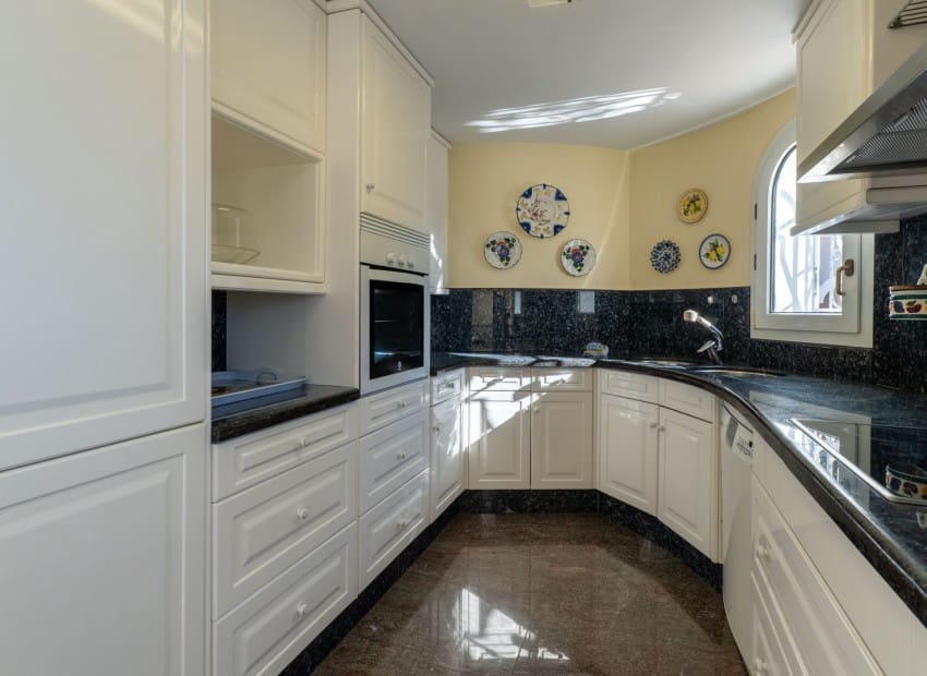 5 chambre Villa/Maison à vendre à Benissa avec piscine - 1 990 000 € (Ref: 9432514)