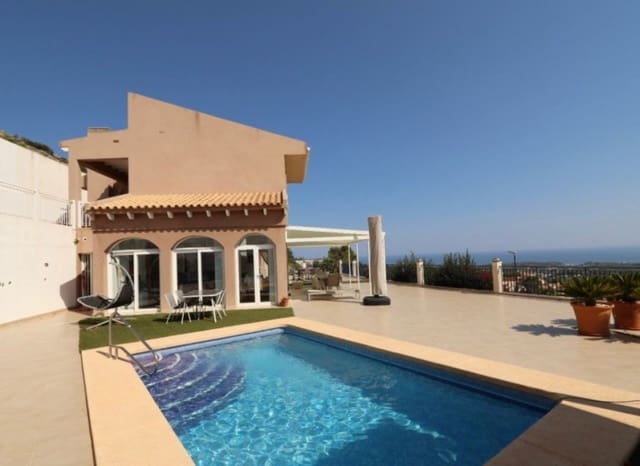 3 soveværelse Villa til salg i Altea la Vella, Altea med swimmingpool - € 775.000 (Ref: 9443638)