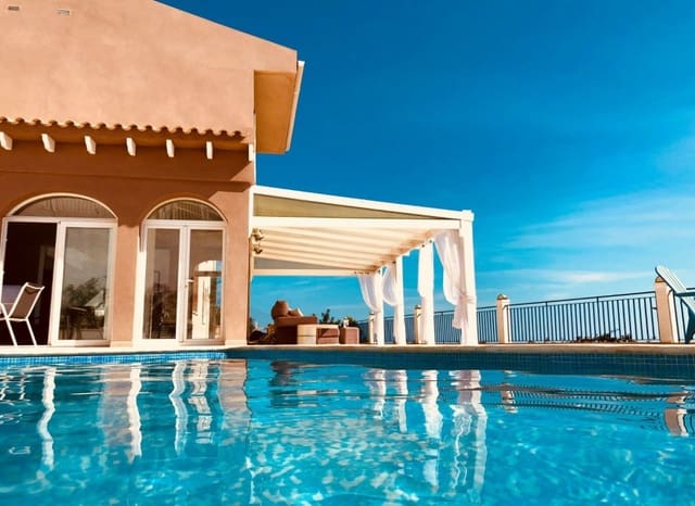 3 soveværelse Villa til salg i Altea la Vella, Altea med swimmingpool - € 775.000 (Ref: 9443638)