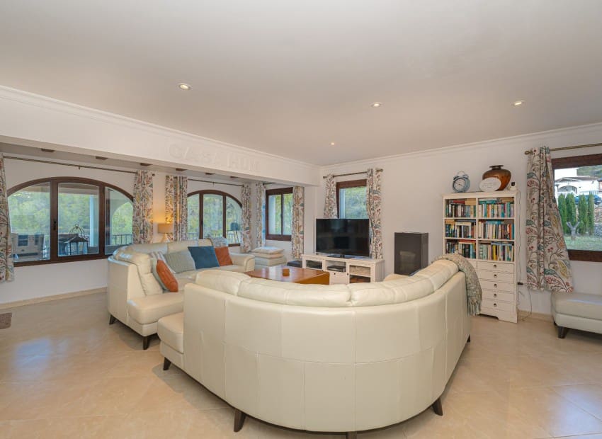 5 soverom Villa til salgs i Lliber med svømmebasseng garasje - € 660 000 (Ref: 9451494)