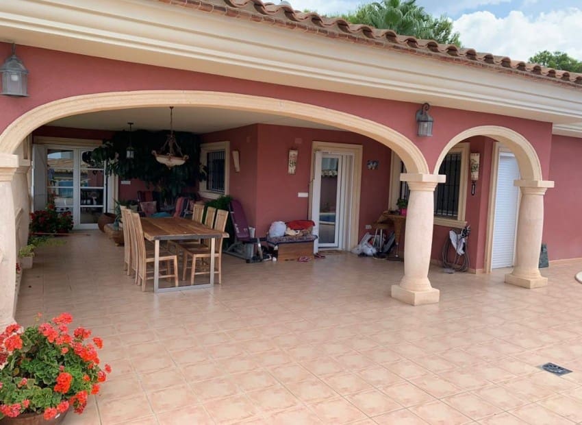 3 makuuhuone Huvila myytävänä paikassa Altea mukana uima-altaan - 791 000 € (Ref: 9454712)